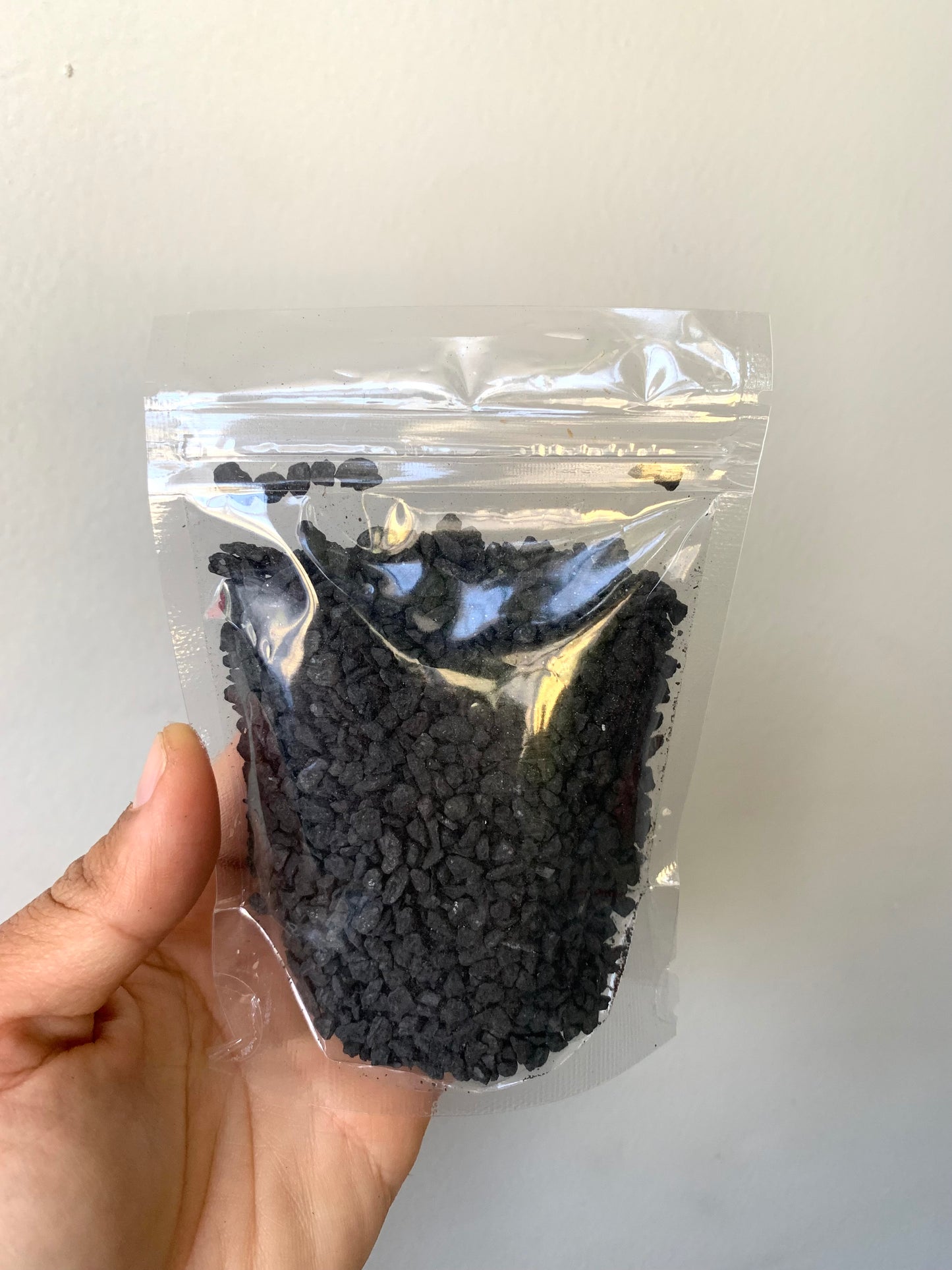 Black Decorative Pebbles for Terrariums