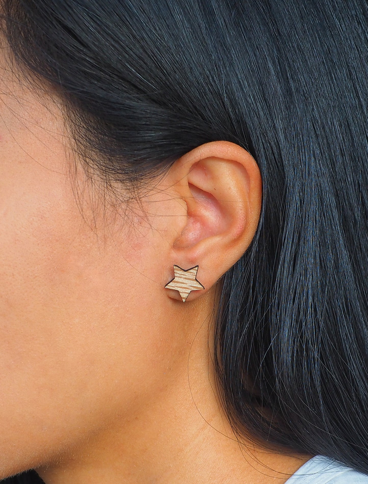 Rewarewa Star Wooden Stud Earrings