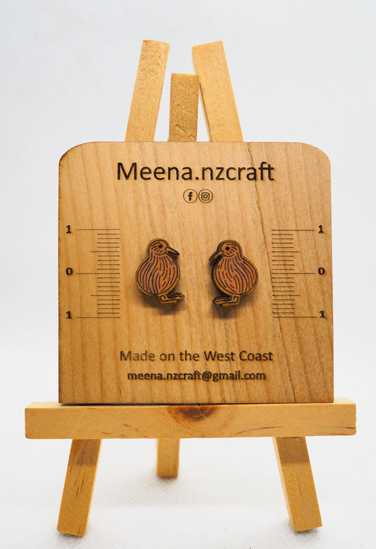 Kiwi Wooden Rimu Stud Earrings