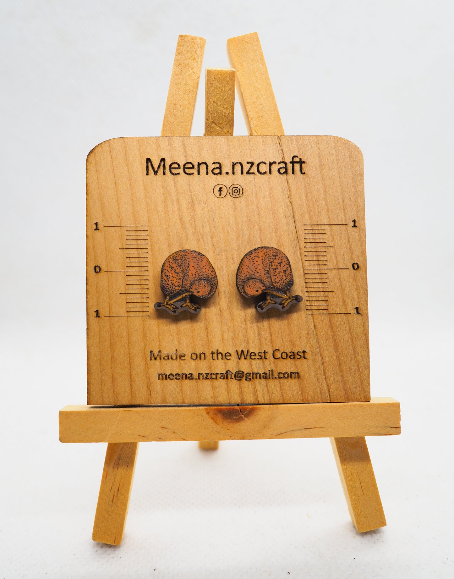 Kiwi Wooden Rimu Stud Earrings #2