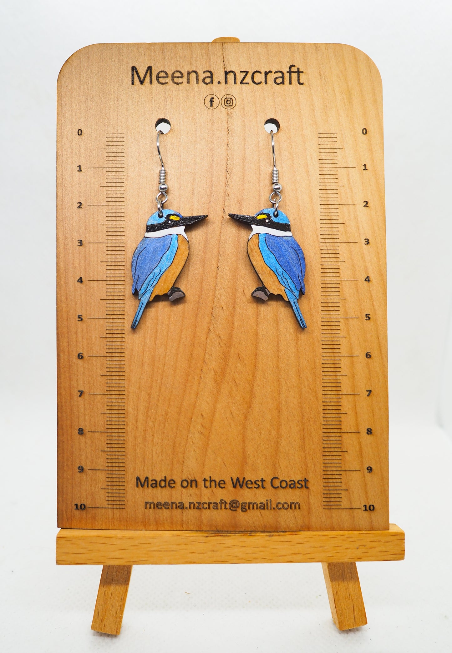 Kingfisher (Kotare) Wooden Rimu Earrings