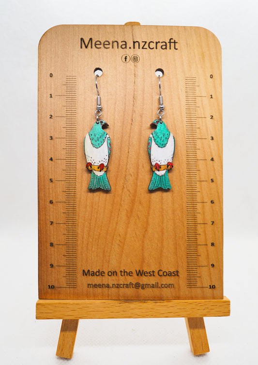 Wood pigeon (Kererū) Wooden Rimu Earrings