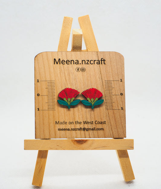 Pohutukawa Wooden Rimu Stud Earrings