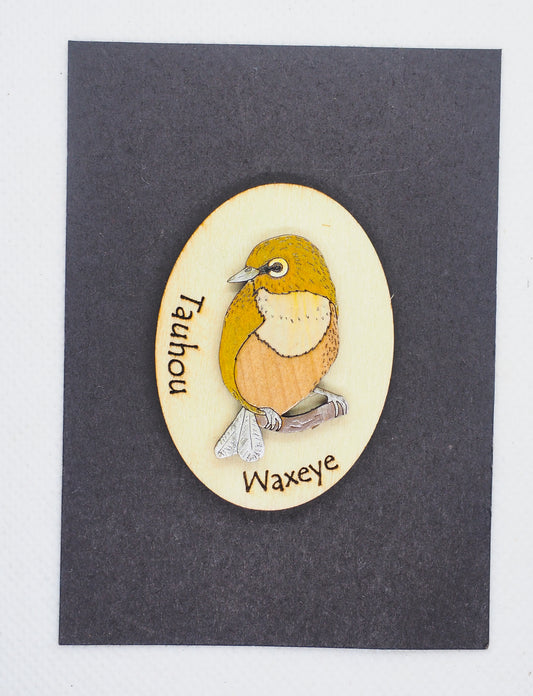 Waxeye (Tauhou) Wooden Rimu Magnet